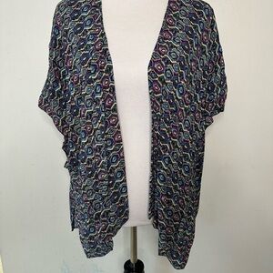 Open-Front Geometric Print Cape in Navy and Multi